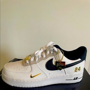 Nike shoes brand new